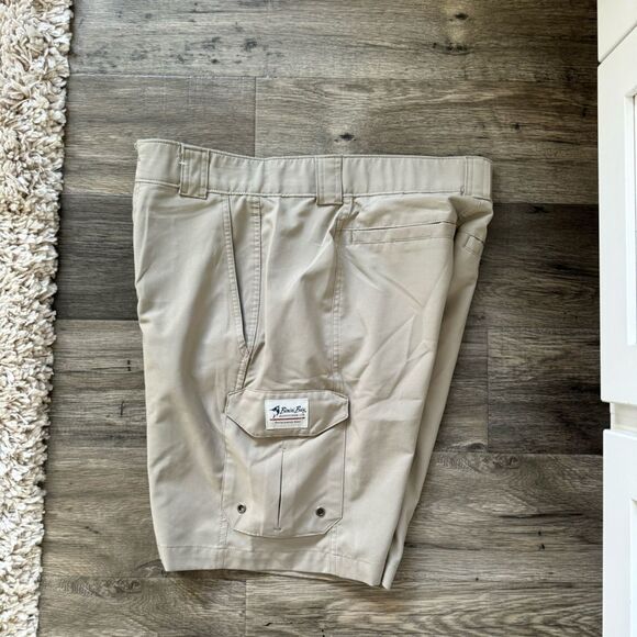 MENS BIMINI BAY OUTFITTERS FISHING SHORTS SIZE 34 - Picture 2 of 4